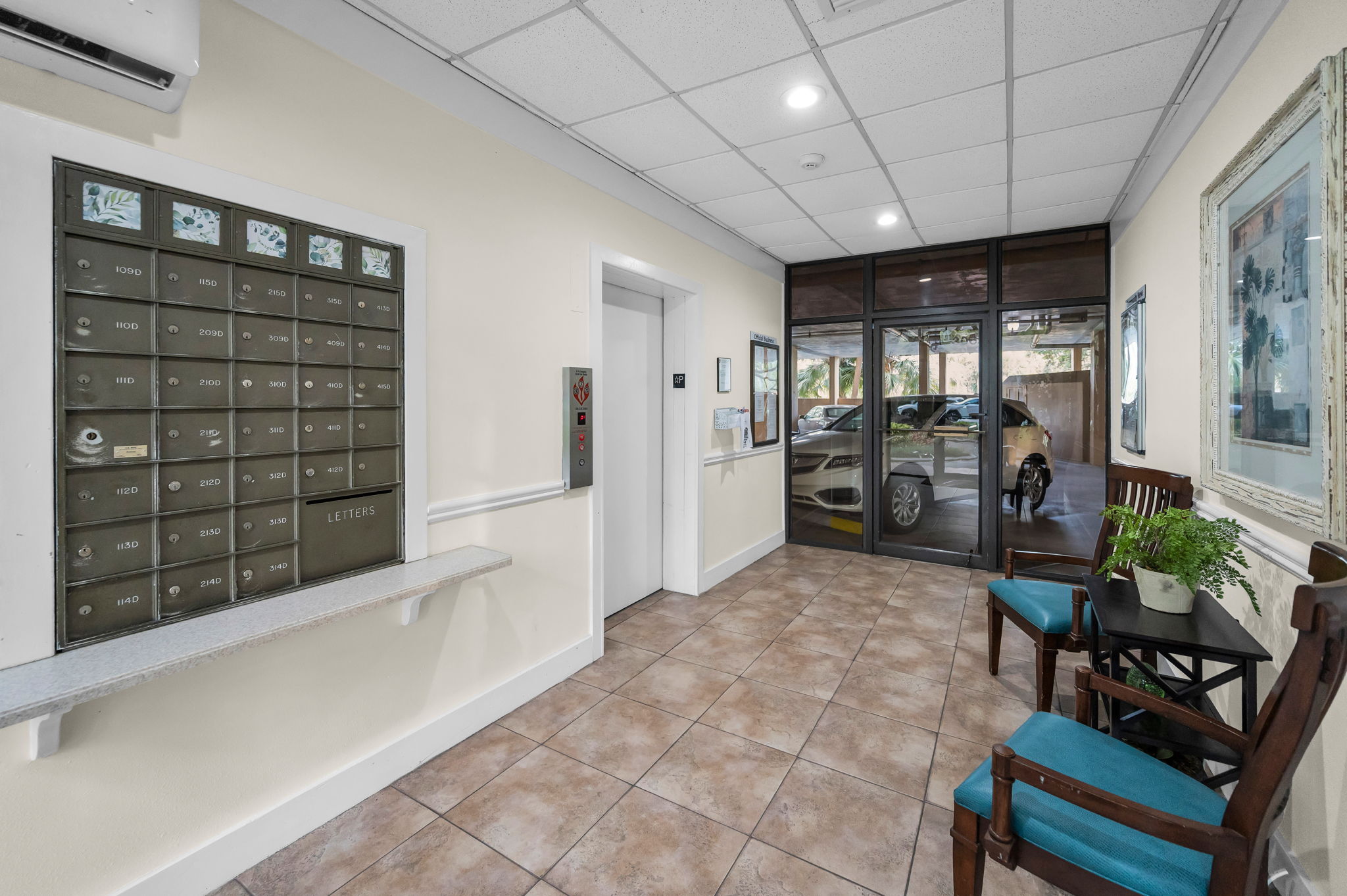 Lobby1a (South)
