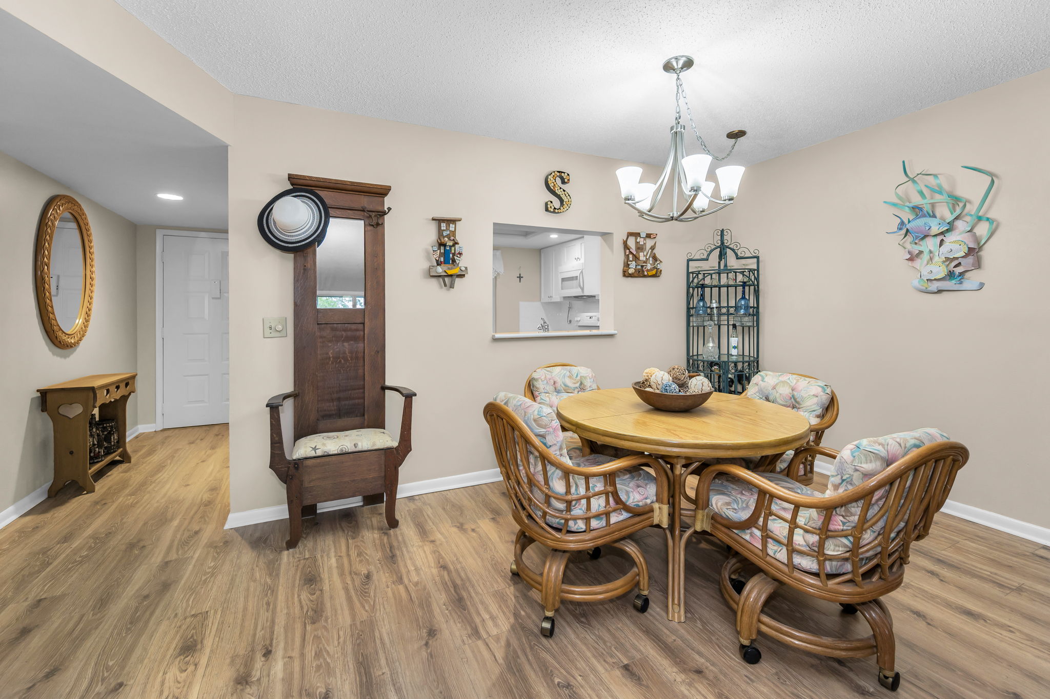Dining Room4