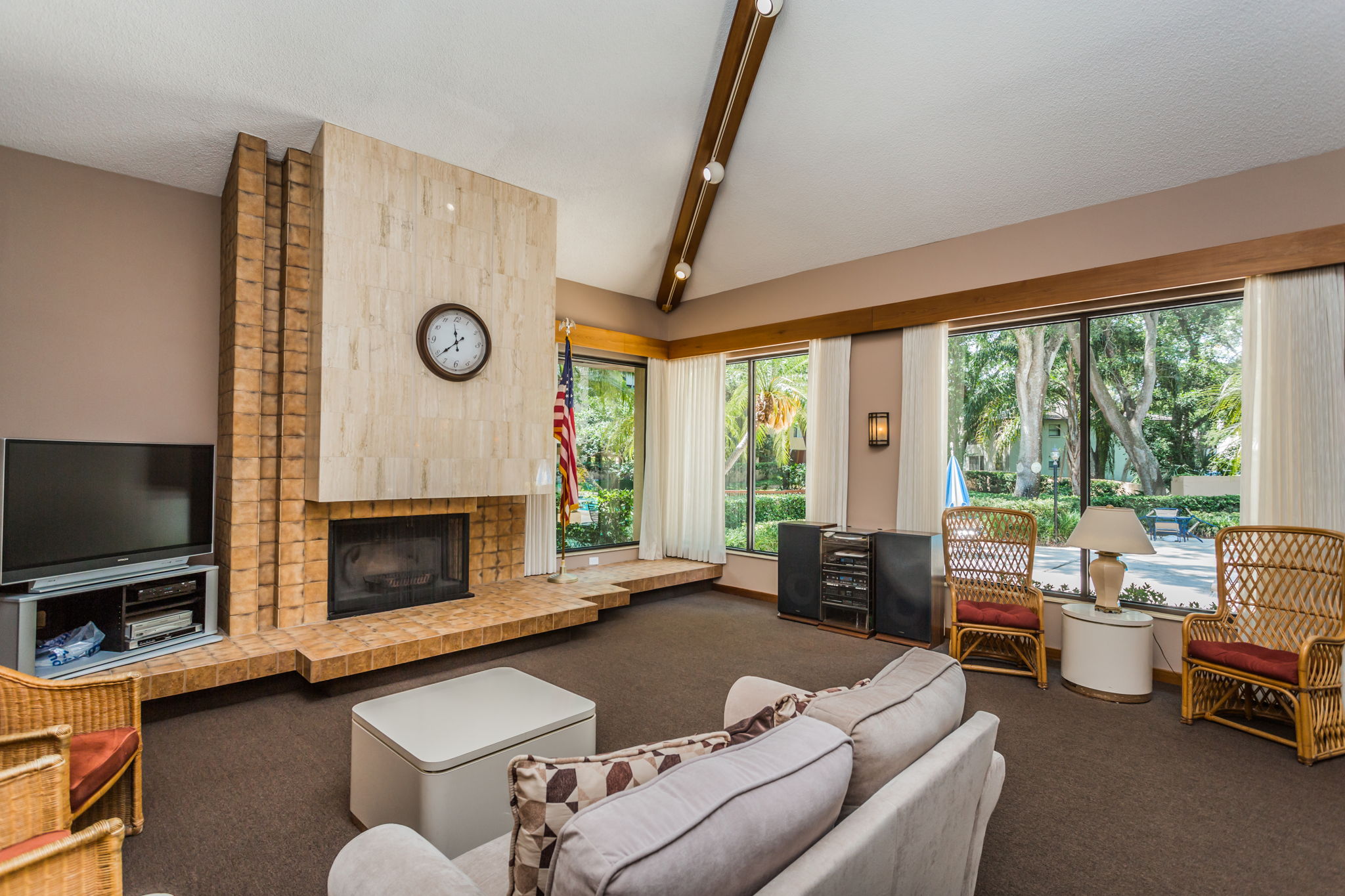 Clubhouse10