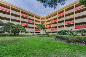 Front Exterior6
