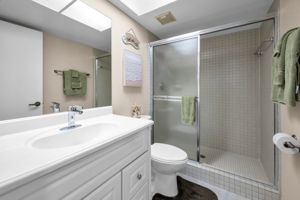 Bathroom2