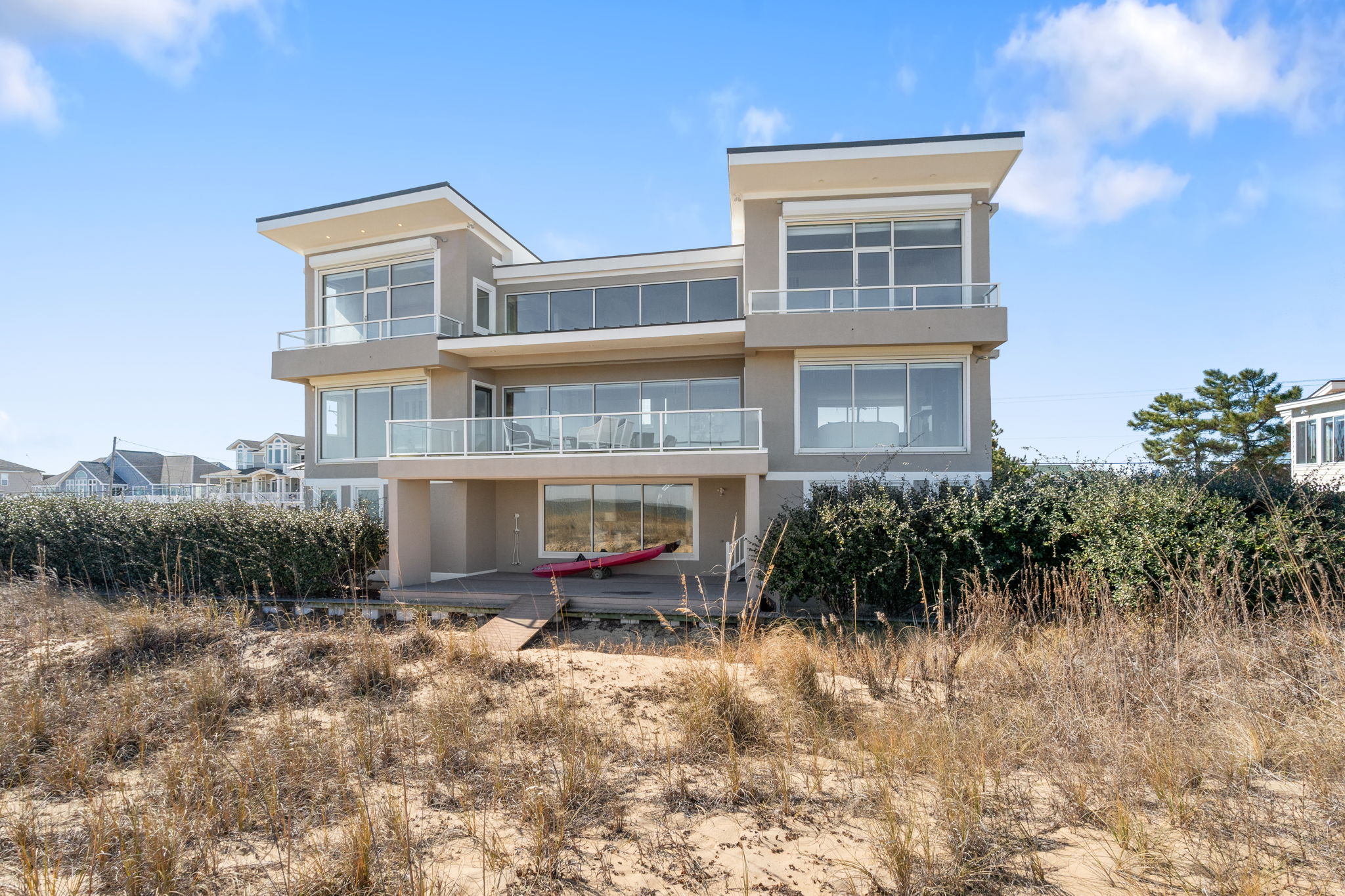 Looking up from the dunes