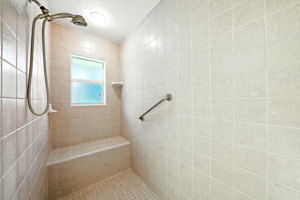  Photo 36