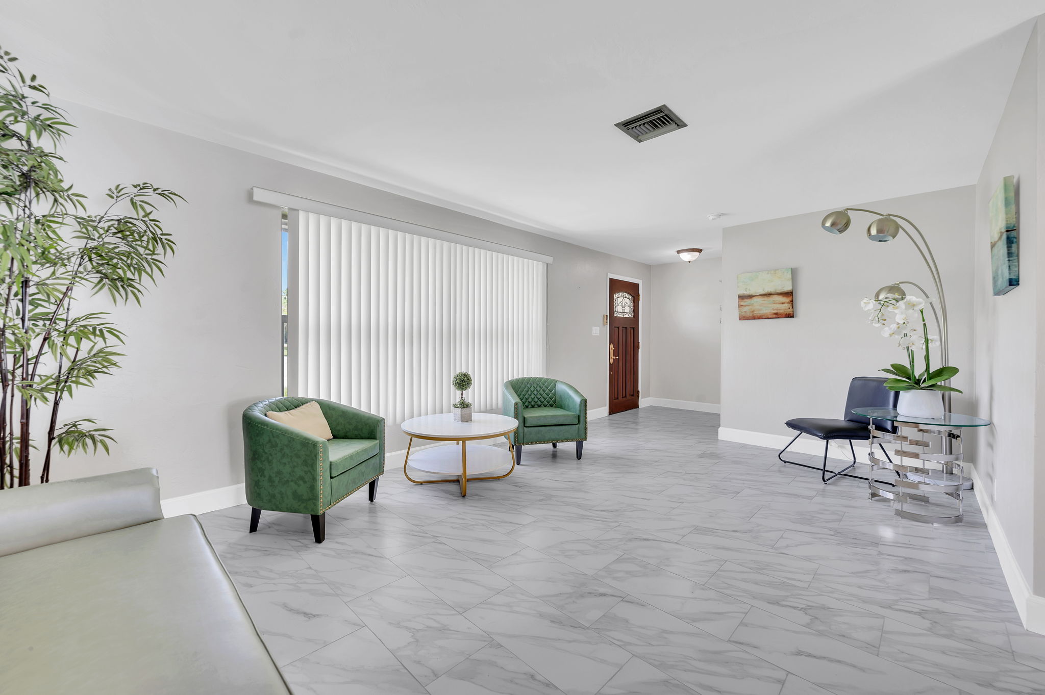 Family to Foyer