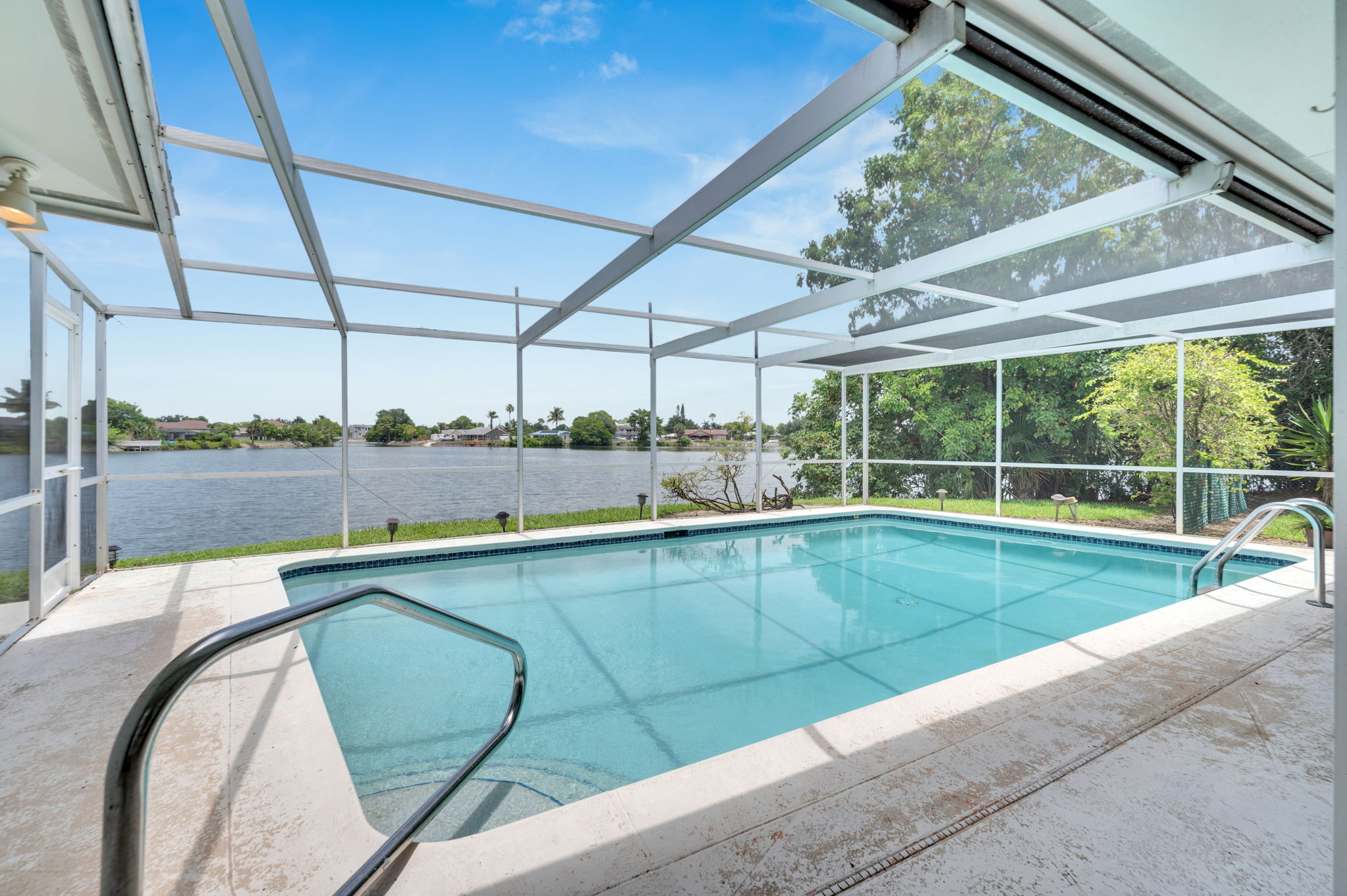 Lanai Pool
