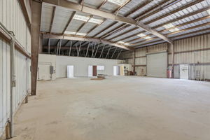  Photo 44