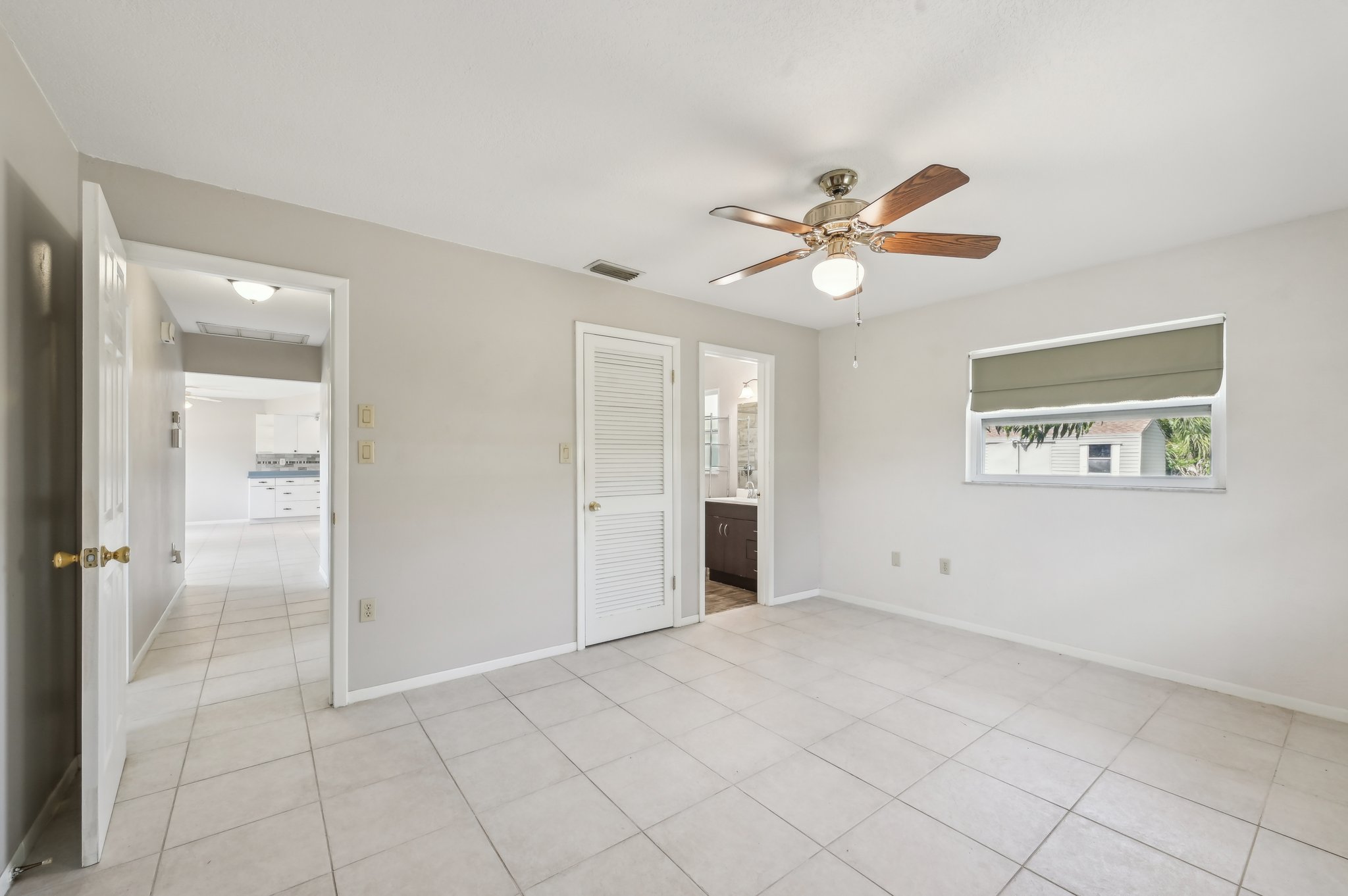 Iverson St-2204-026.jpg