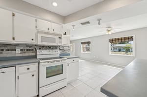 Iverson St-2204-018.jpg