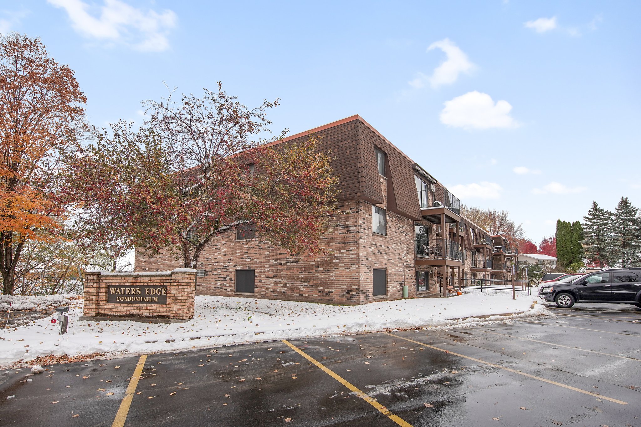 30675 Park St, Lindstrom, MN 55045 Mint Real Estate Photography