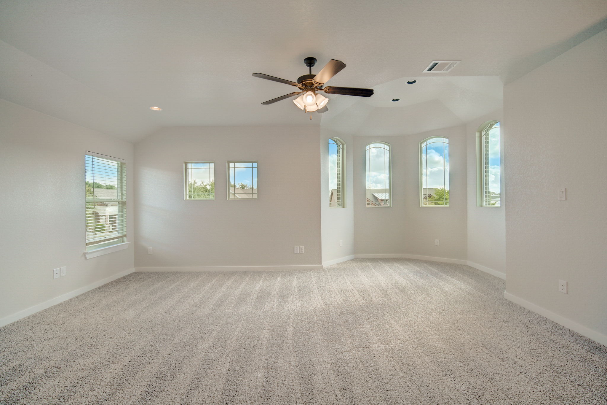 Ancient Oak Way-051