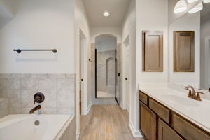 Ancient Oak Way-031