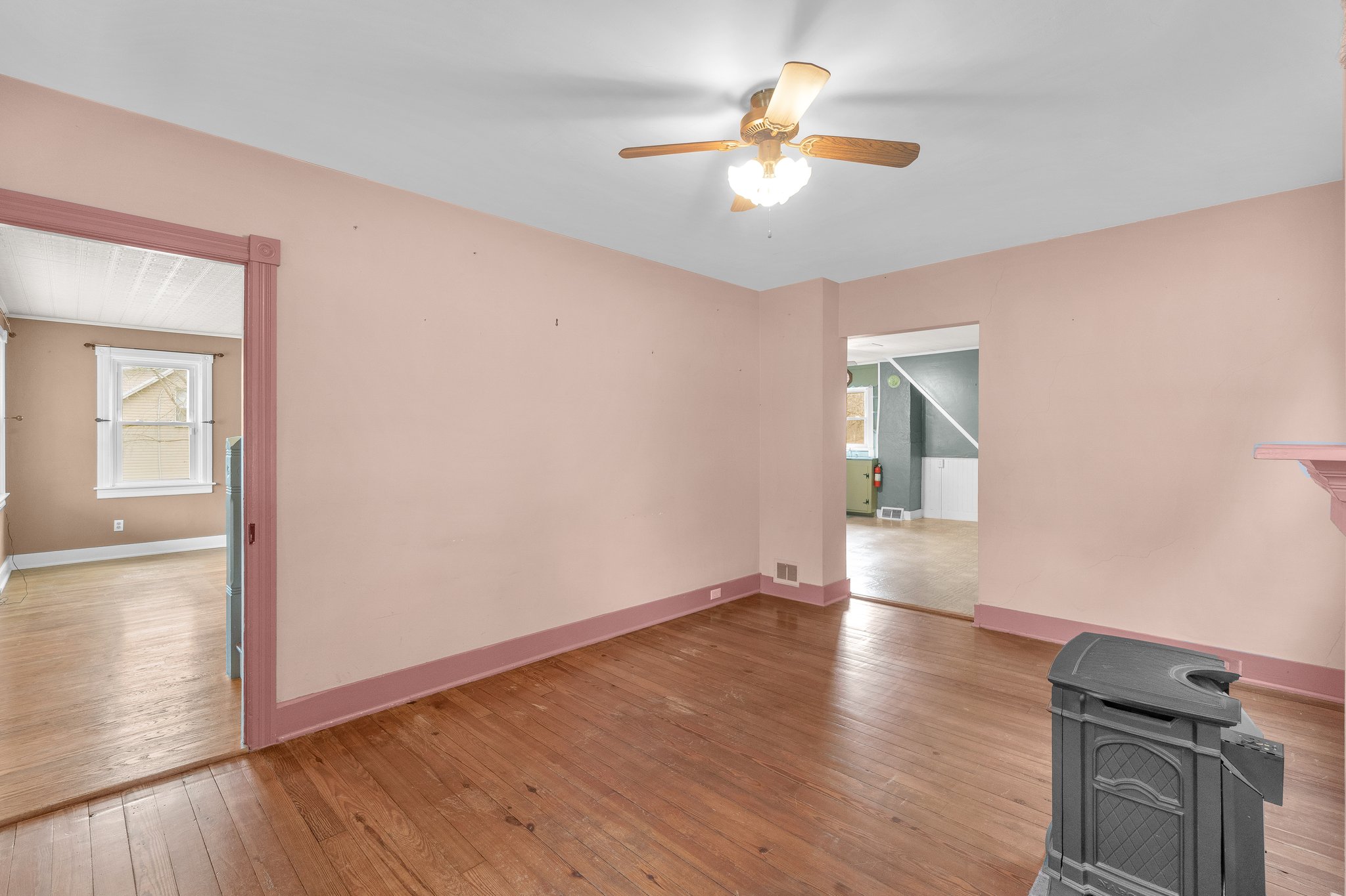 12. Family room.jpg