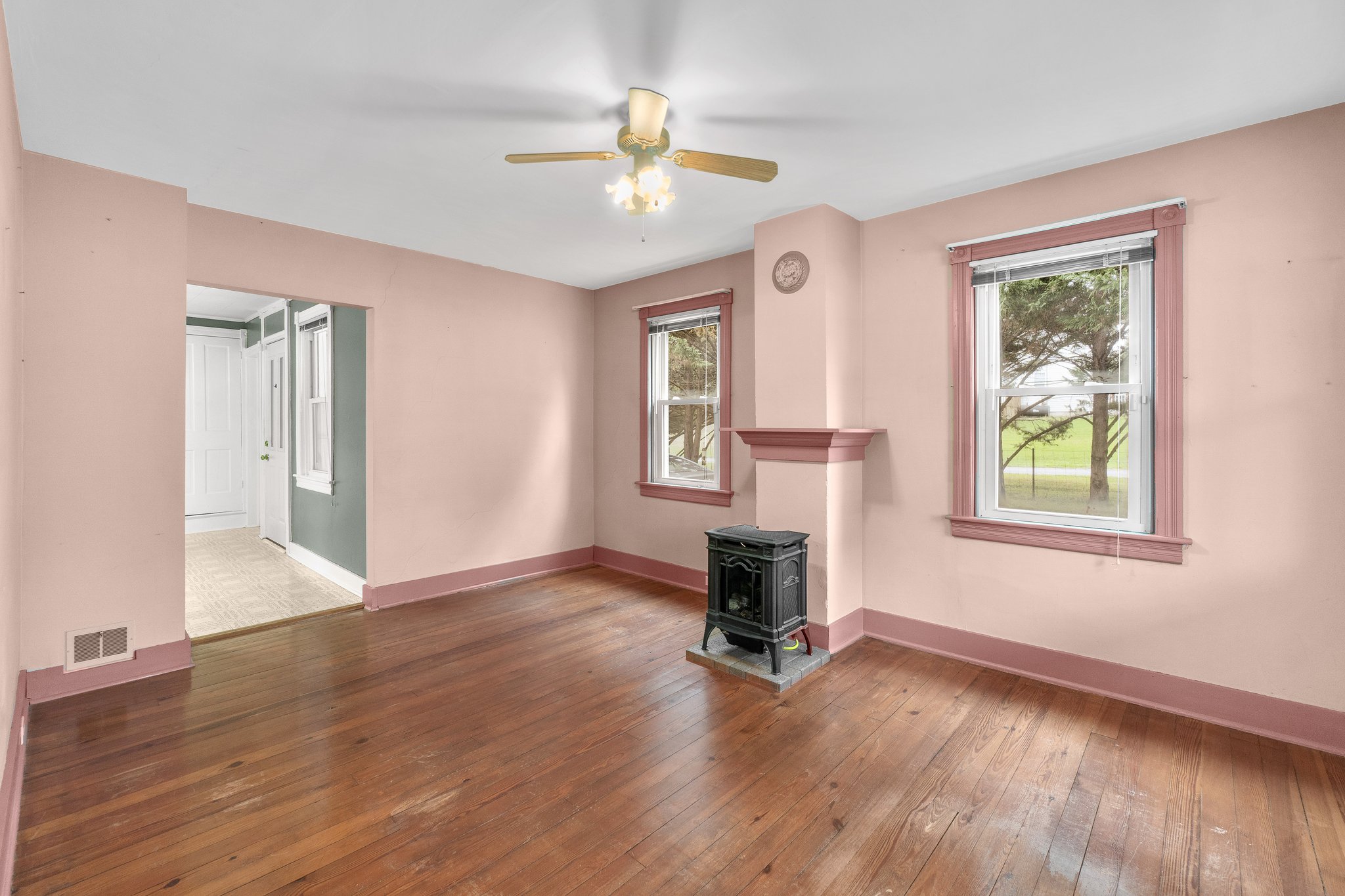 11. Family room.jpg