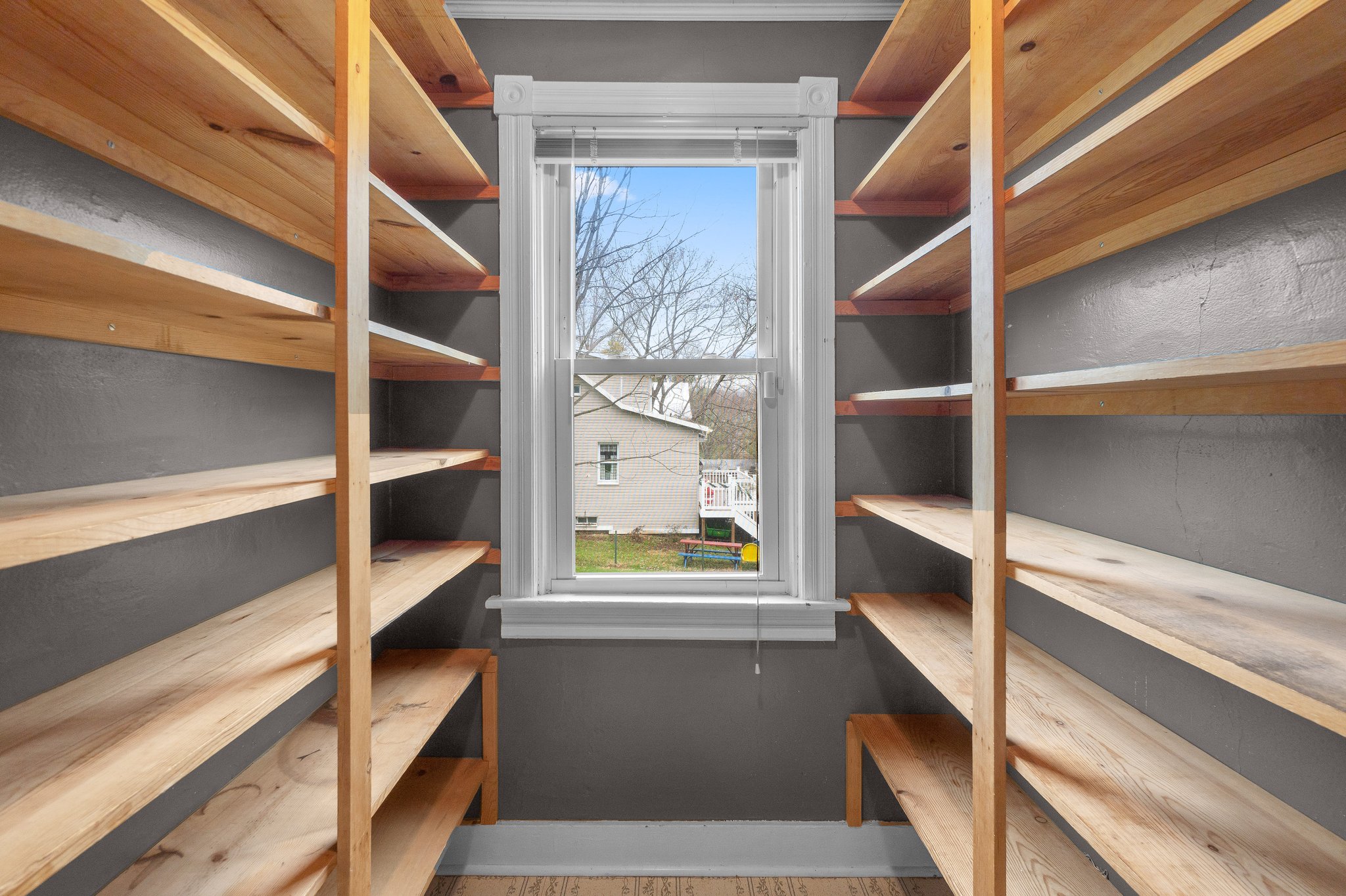 30. Closet.jpg