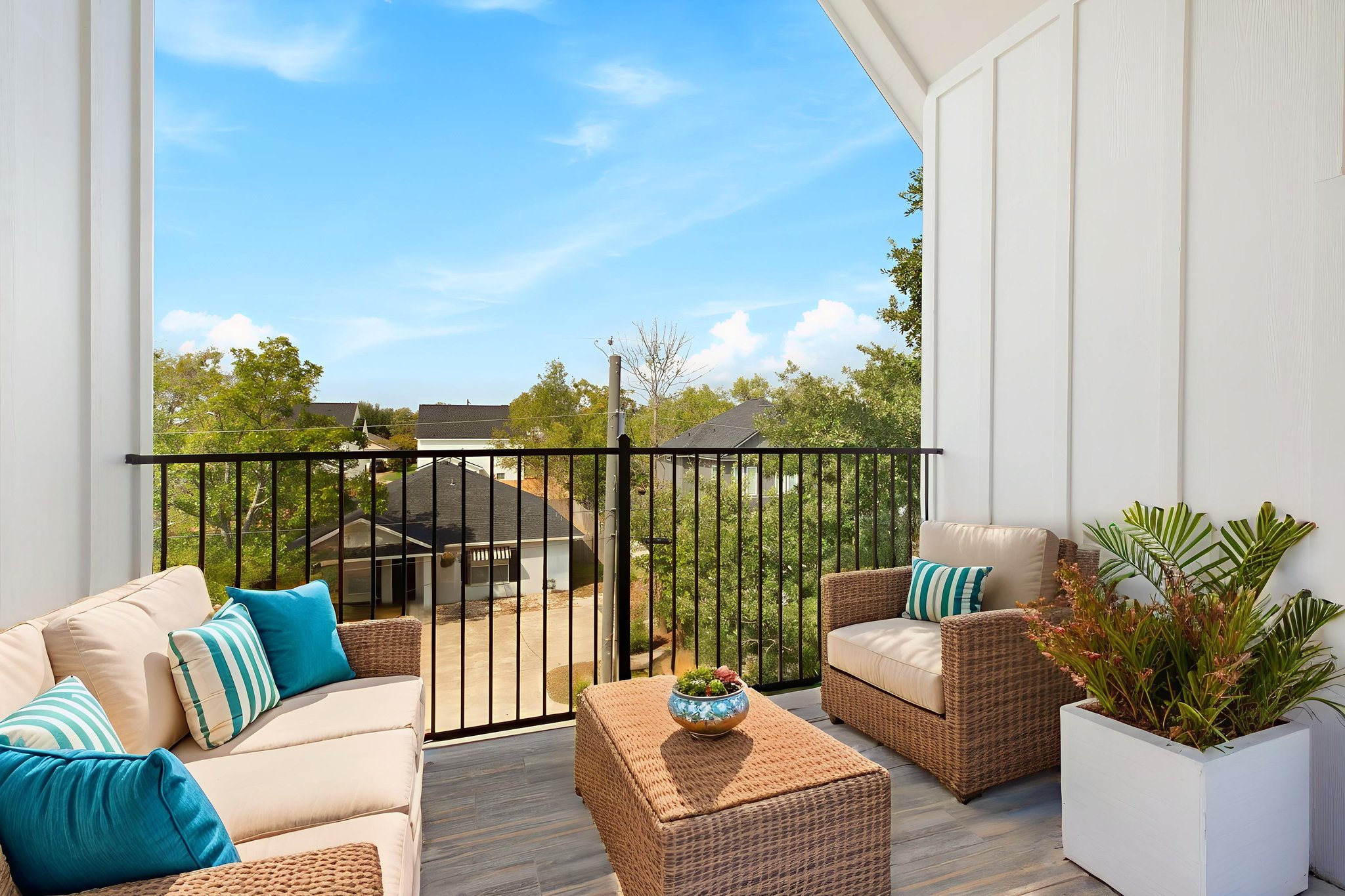 2N9A1915a virtually staged.jpeg