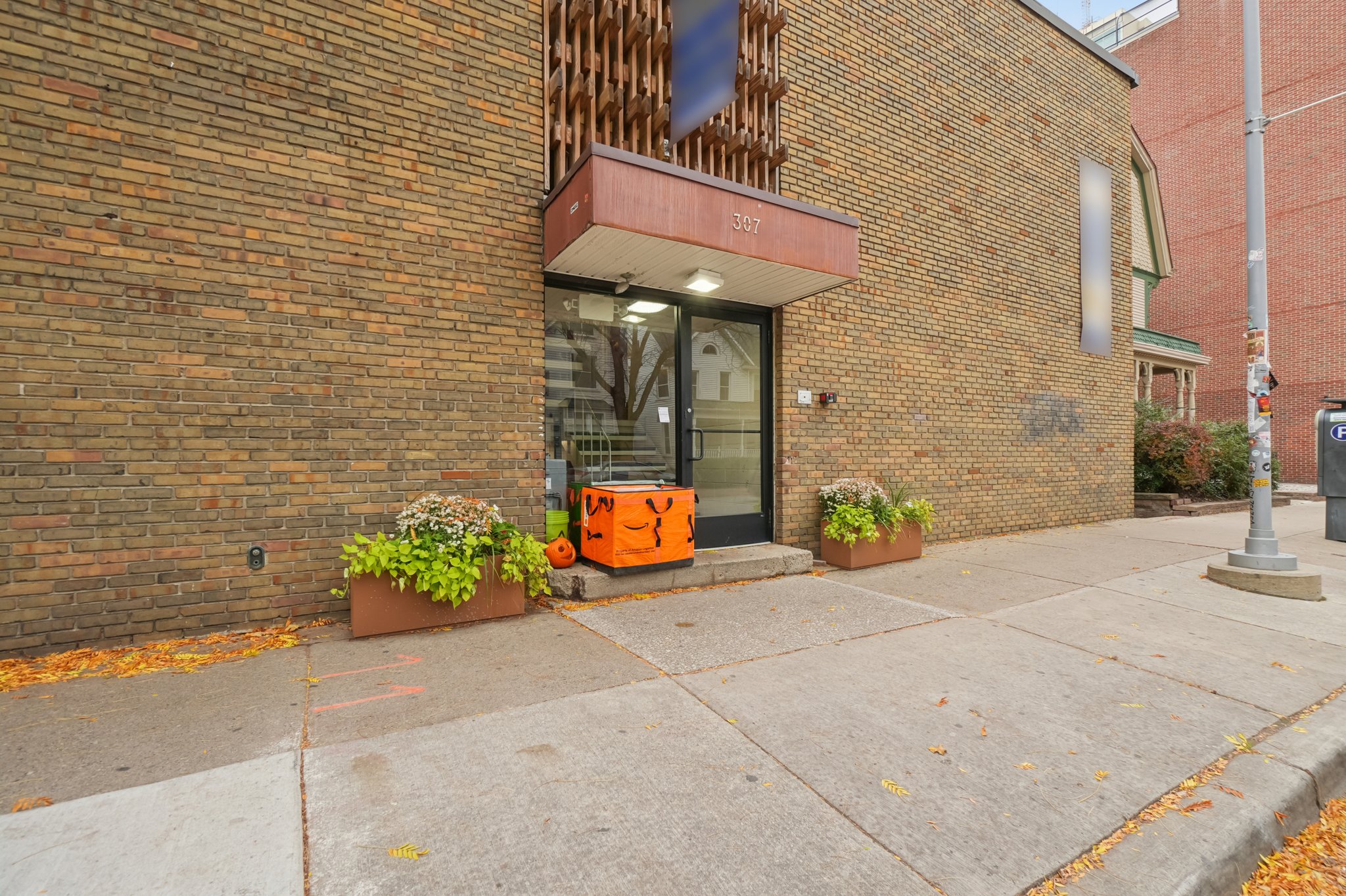 307 Thompson St Unit 112-S0111-003.jpg