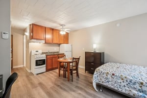 307 Thompson St Unit 109-S0111-002.jpg