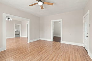 008_F8_307 West Ave
