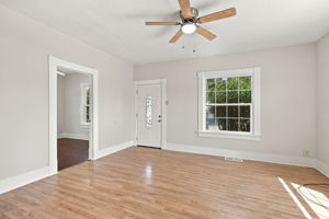 009_F8_307 West Ave