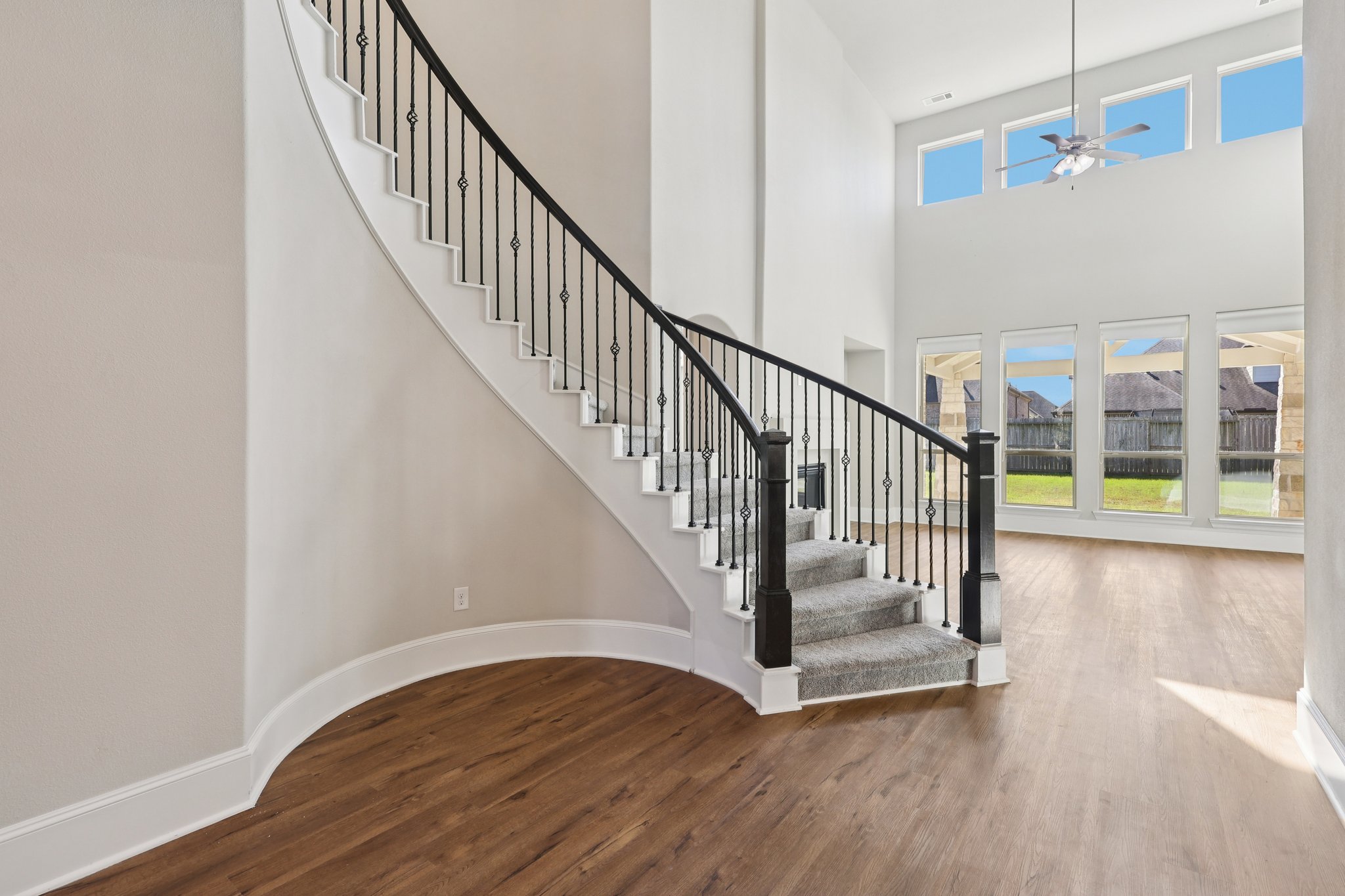 Aster Brook Dr-S1903-005.jpg