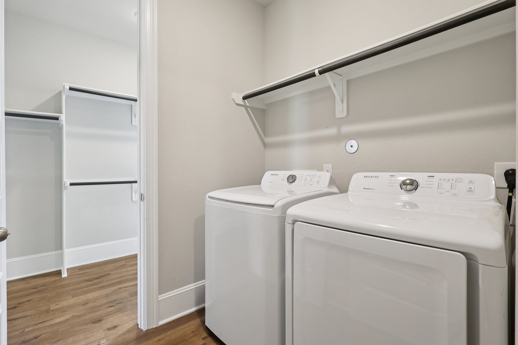 Aster Brook Dr-S1903-018.jpg