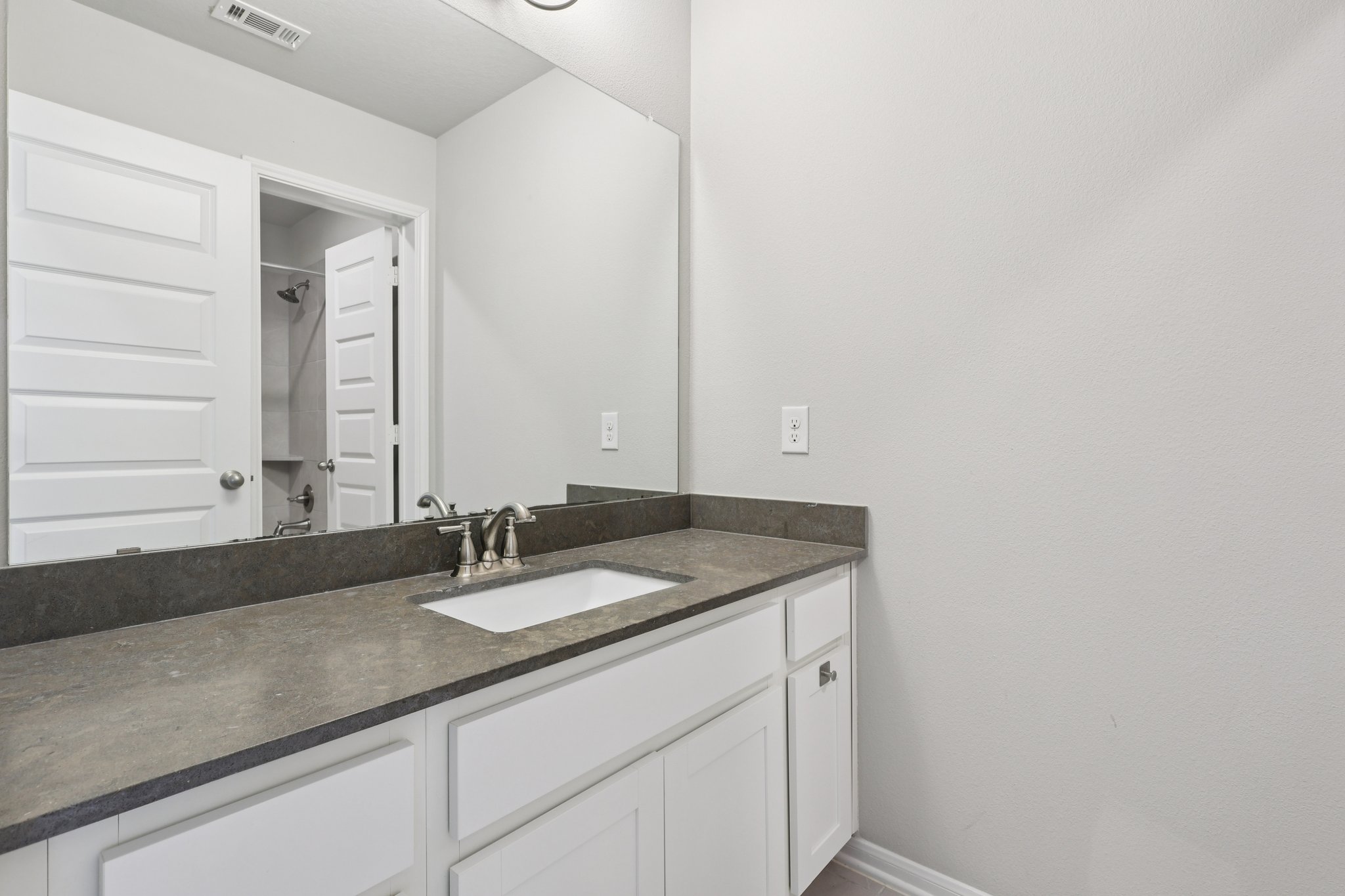 Aster Brook Dr-S1903-029.jpg