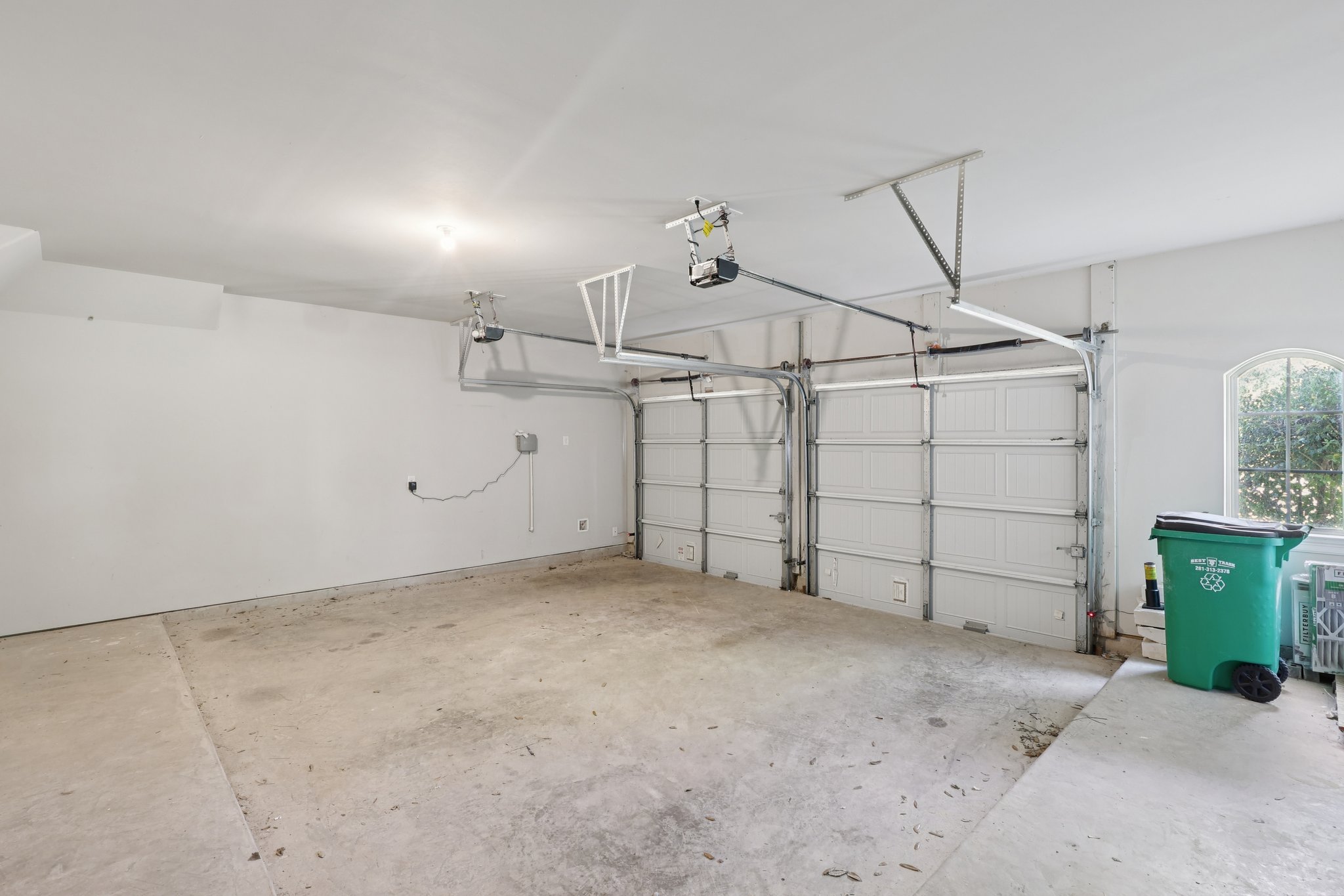 Aster Brook Dr-S1903-039.jpg