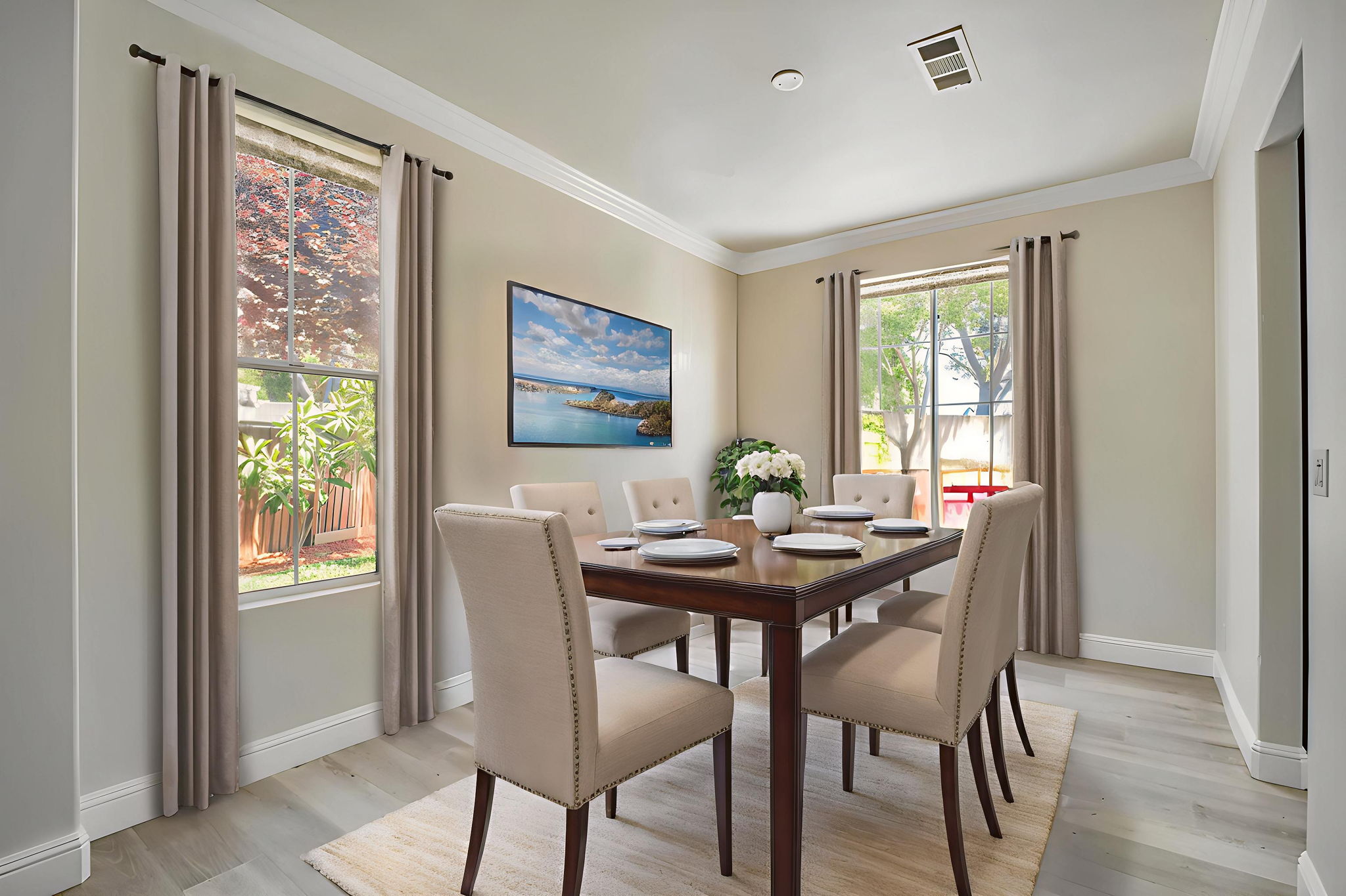 019_30718-Knight-Ct-Union - Dining Room - Standard - 6