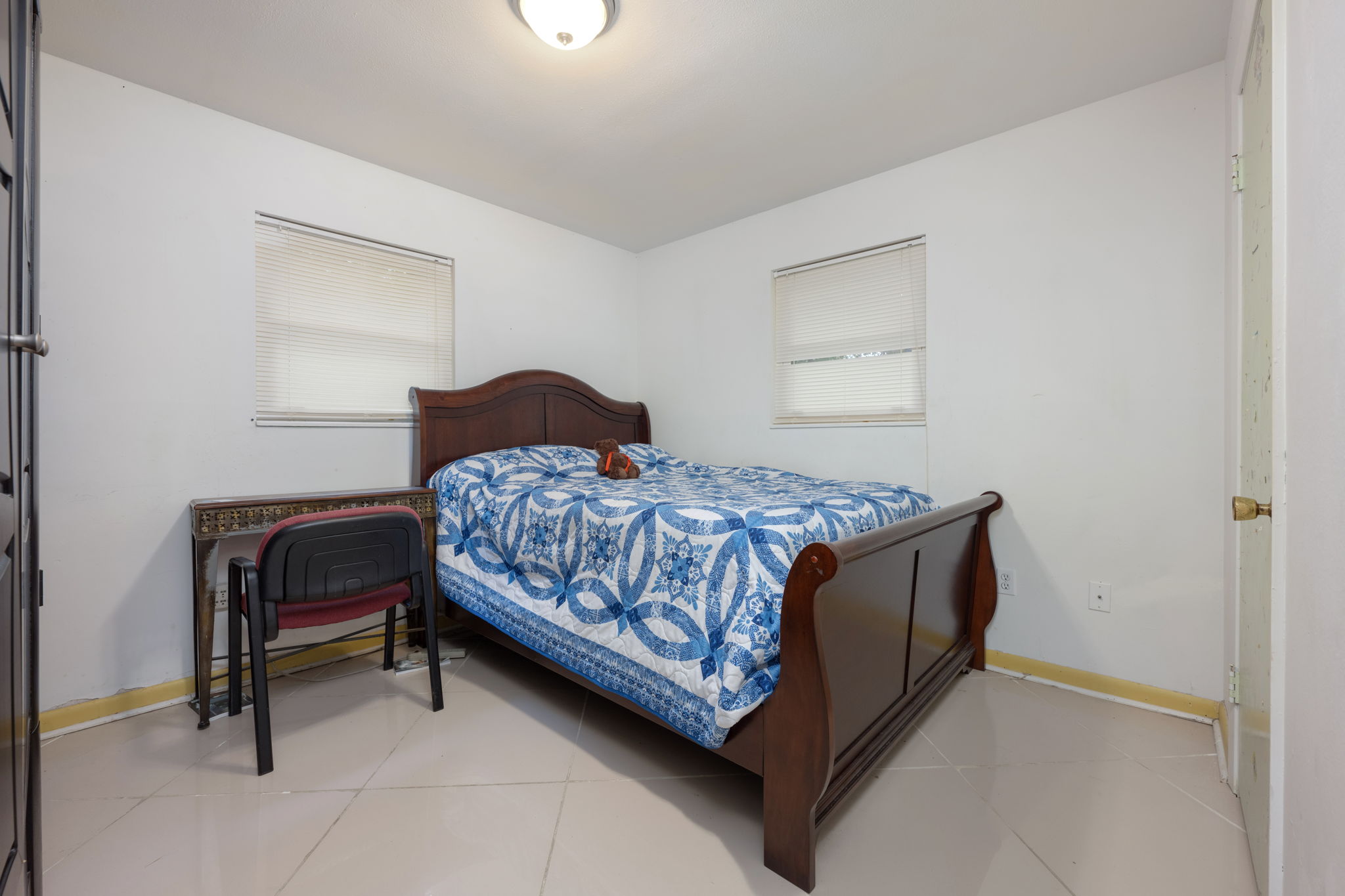 3072 E Olive Rd-Pcola-26