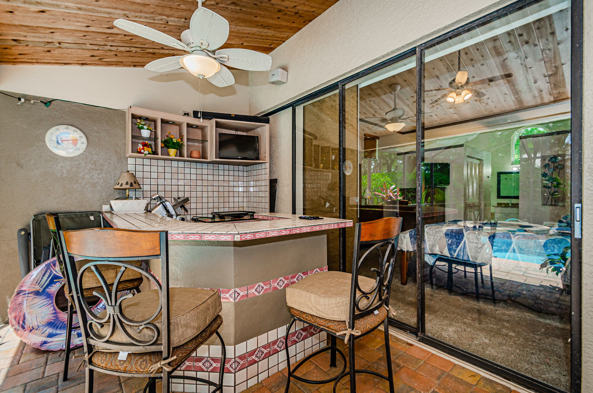 Patio 1B