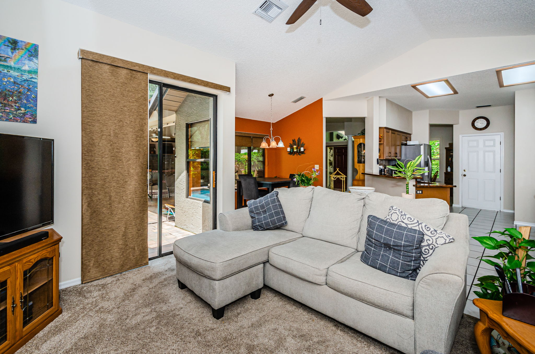 Family Room 1B