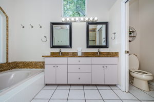 Master Bathroom 1C