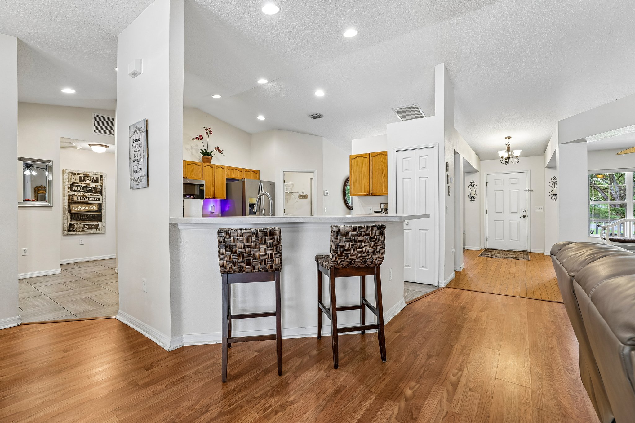 Buttercup Ln-S0508-018.jpg