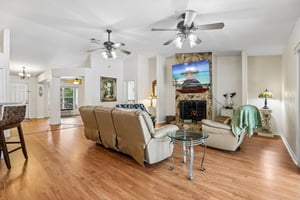 Buttercup Ln-S0508-007.jpg