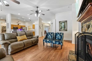 Buttercup Ln-S0508-008.jpg