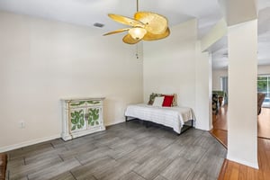 Buttercup Ln-S0508-027.jpg