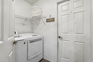 Buttercup Ln-S0508-028.jpg