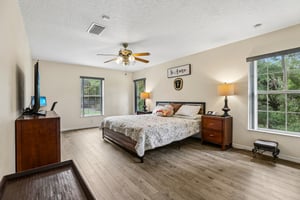 Buttercup Ln-S0508-029.jpg