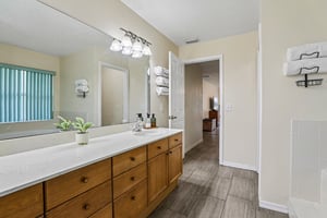 Buttercup Ln-S0508-034.jpg