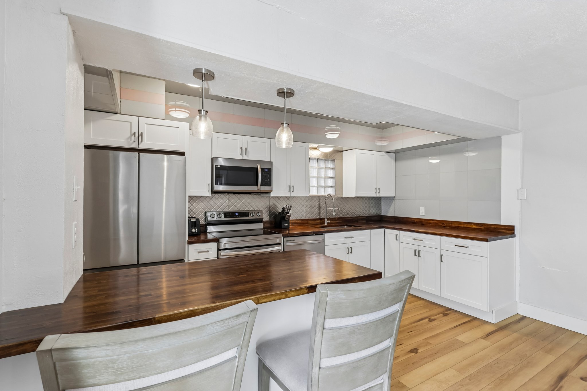 Beechwood Blvd-S2904-017.jpg
