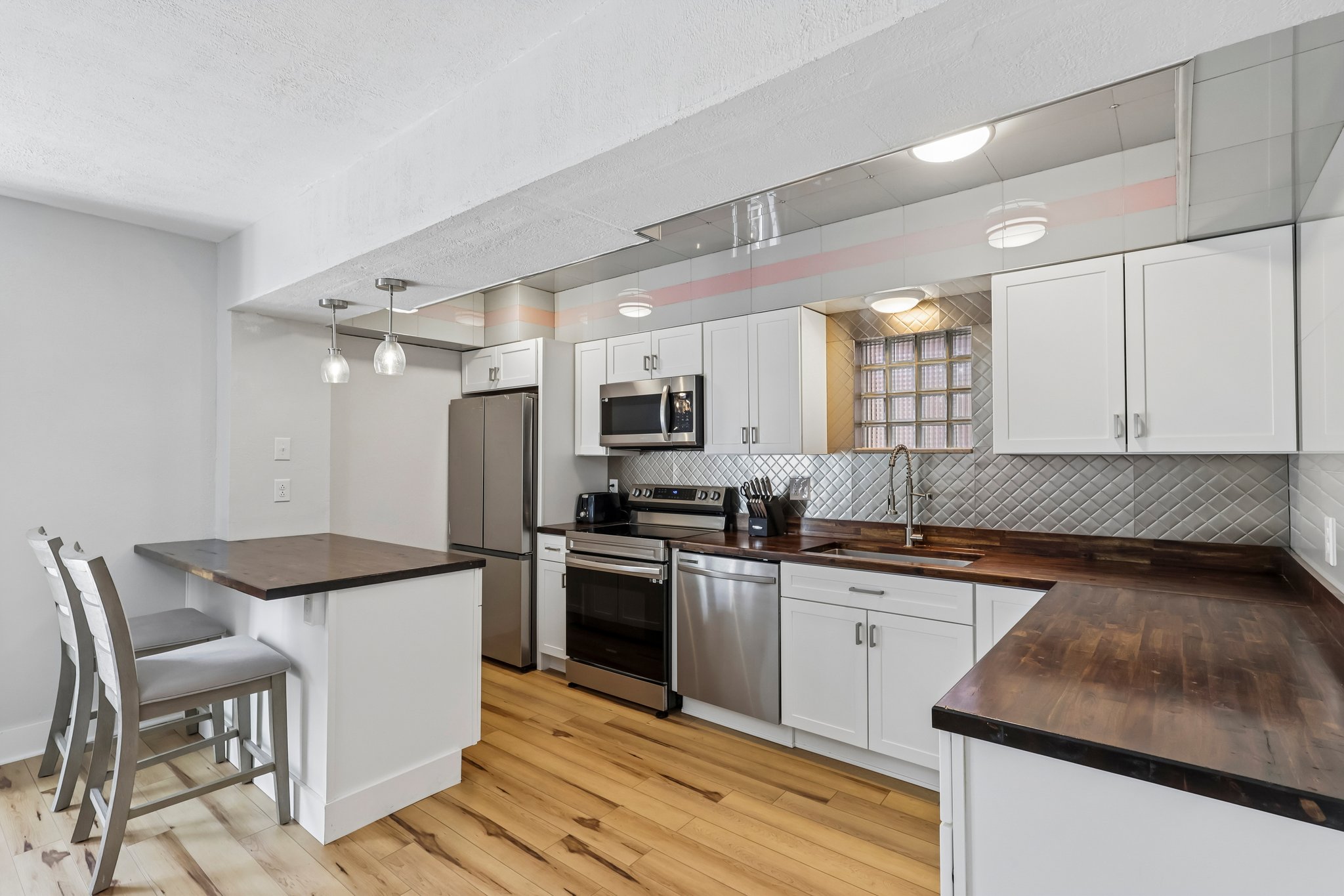 Beechwood Blvd-S2904-018.jpg