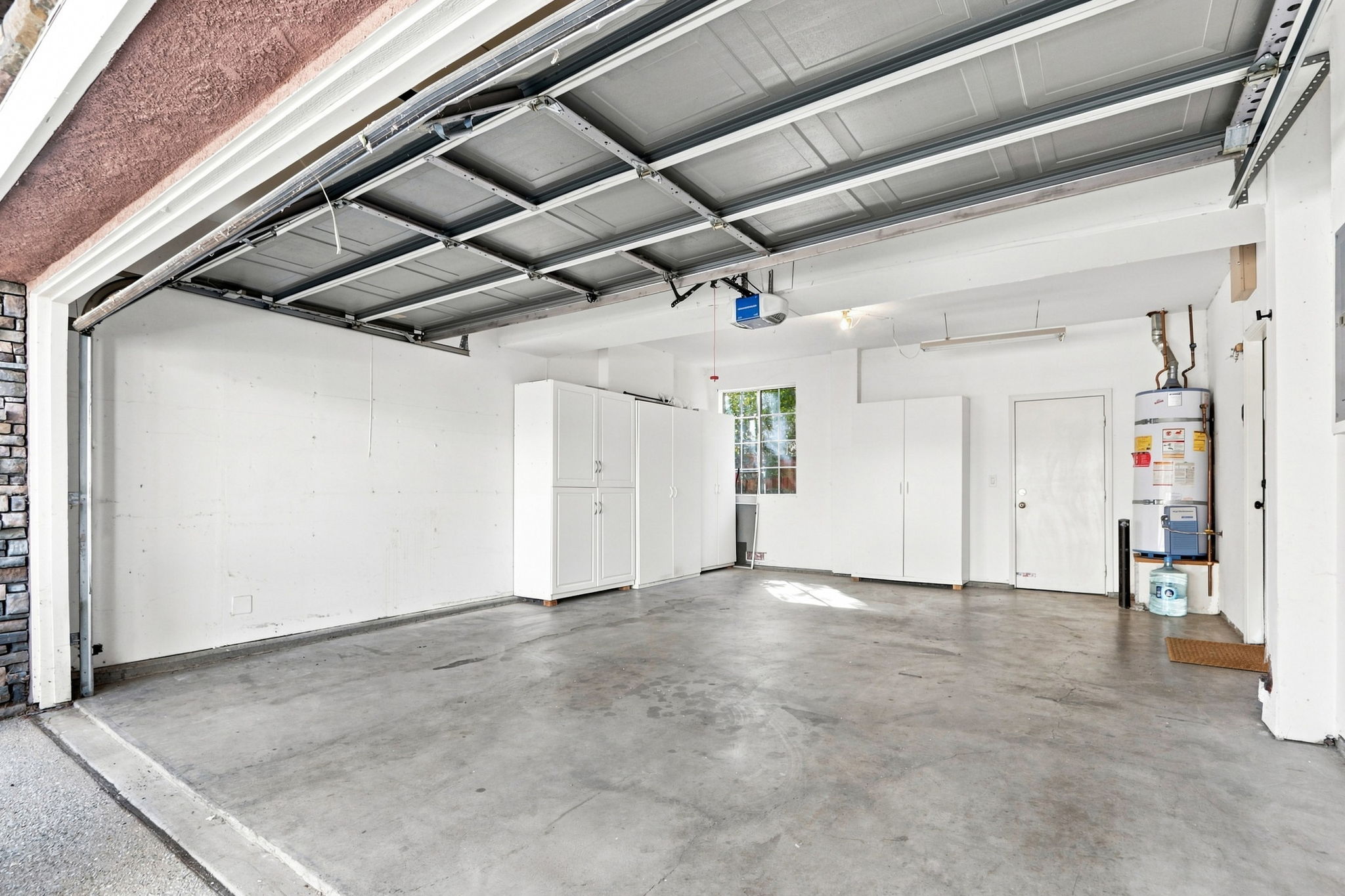 041_F8_3075 Rubino Cir