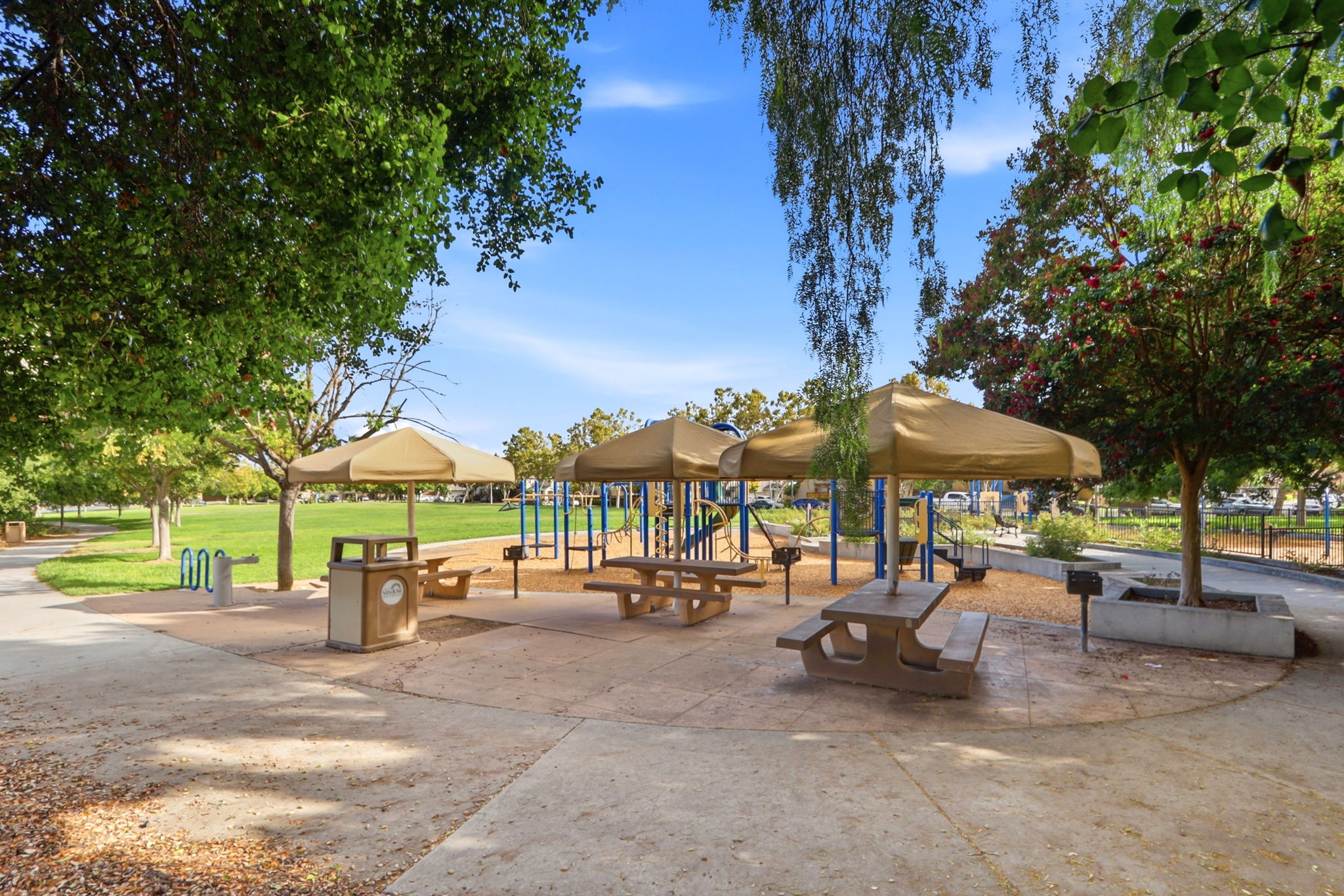 047_F8_3075 Rubino Cir