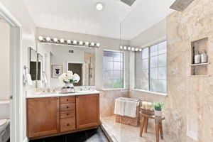 039_F8_3075 Rubino Cir