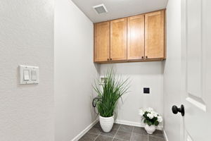 040_F8_3075 Rubino Cir