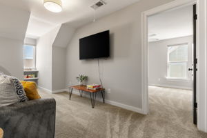  Photo 49