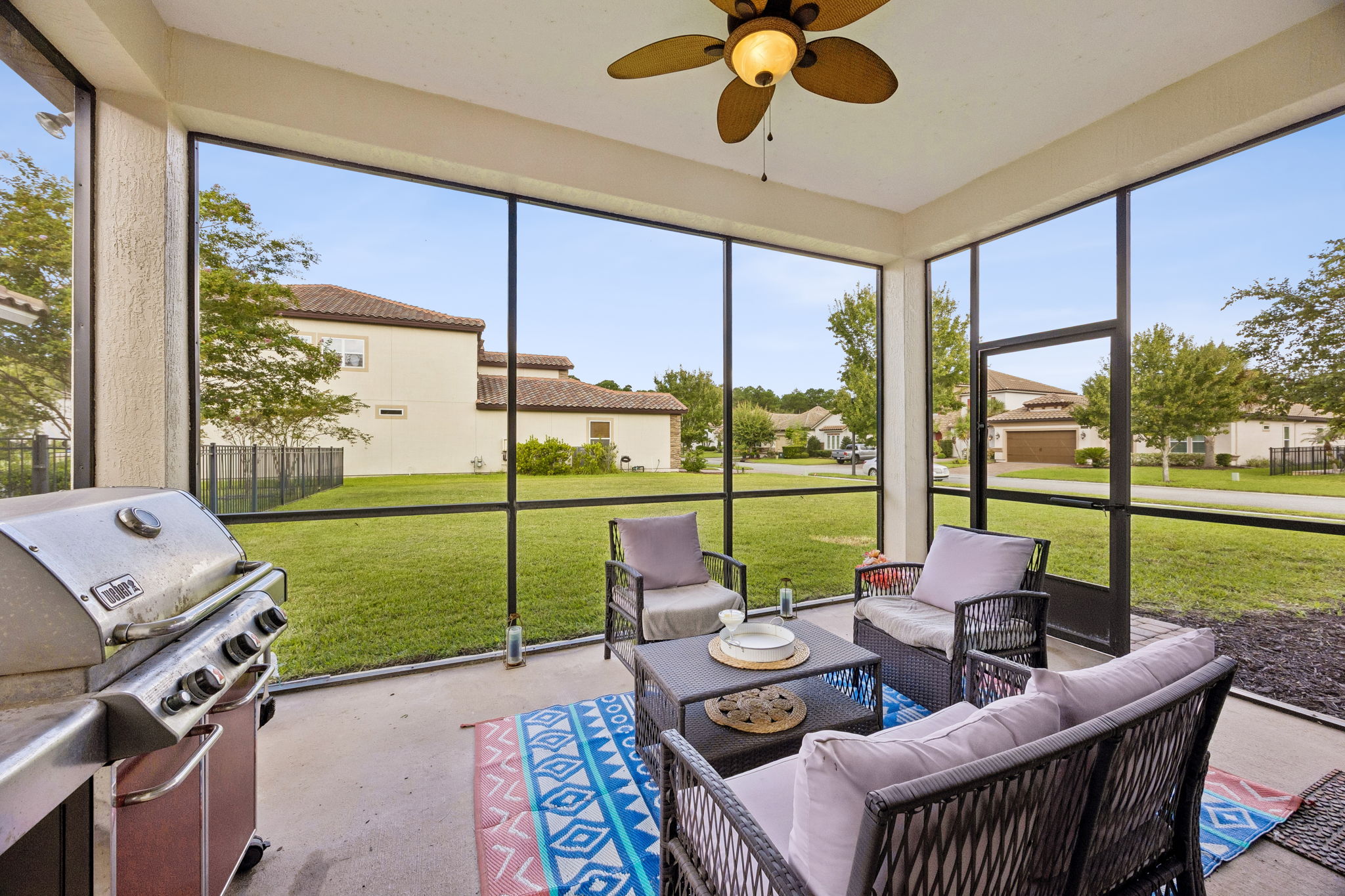 Screened-in Porch