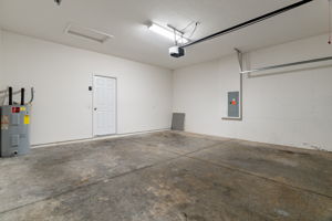  Photo 33