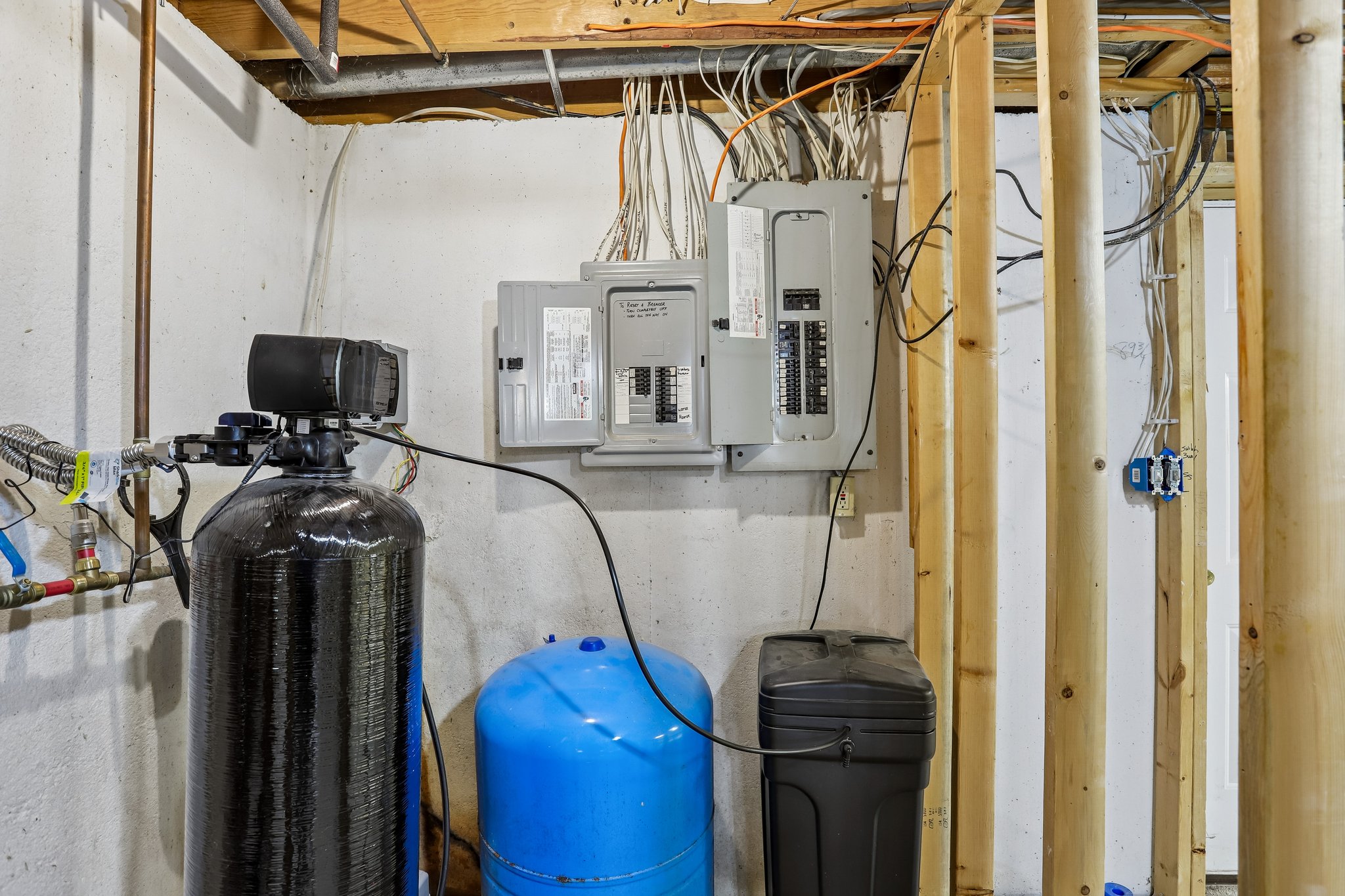 Buck Creek Rd-S2304-036.jpg