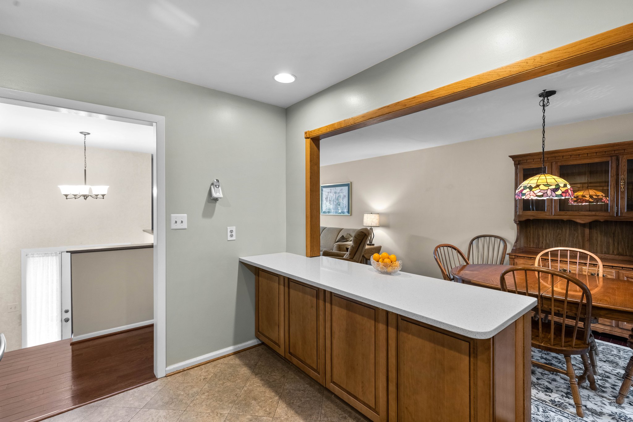09. Kitchen.jpg
